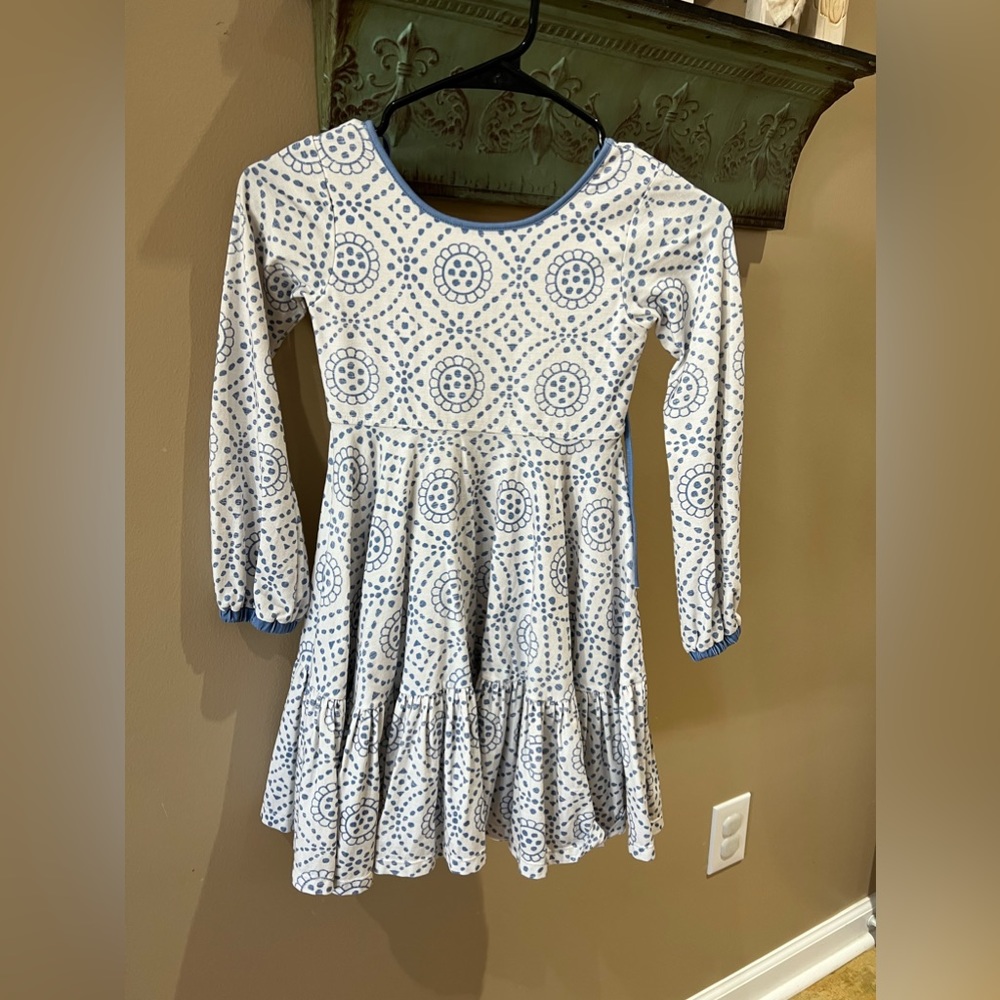 Size 7 Well Dressed Wolf / Omi Jo Snowflake / Christmas / Winter / Holiday Dress
